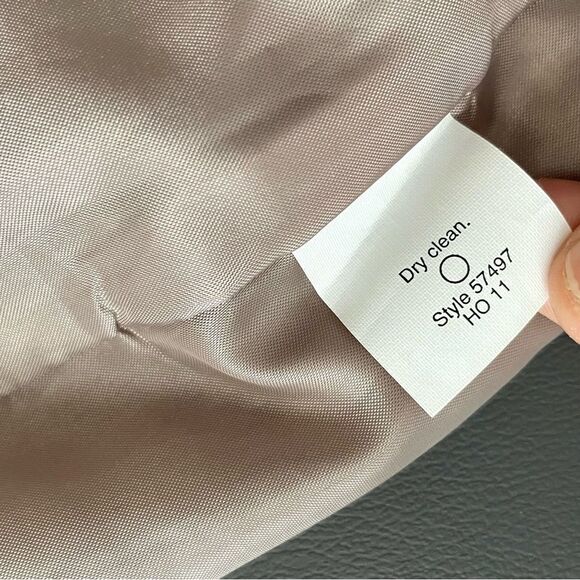 J. Crew Lace Skirt in Gold Metallic Holiday Size 2 - Picture 12 of 14